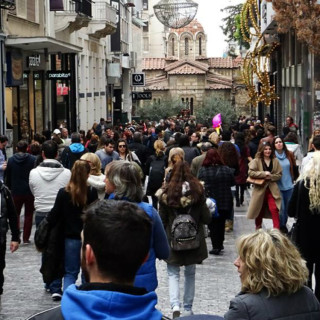 Το εορταστικό ωράριο των καταστημάτων για τα φετινά Χριστούγεννα