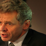 Τόμσεν: Σε 21 χρόνια η Ελλάδα θα μειώσει την ανεργία