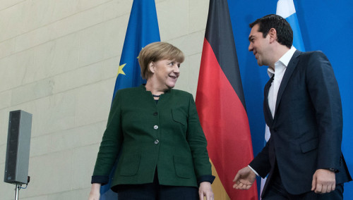 Τηλεφωνική επικοινωνία με τον Τσίπρα ζήτησε η Μέρκελ