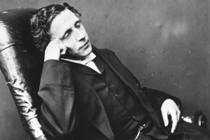 Στις 14 Ιανουαρίου του 1898 φεύγει από τη ζωή ο Λιούις Κάρολ