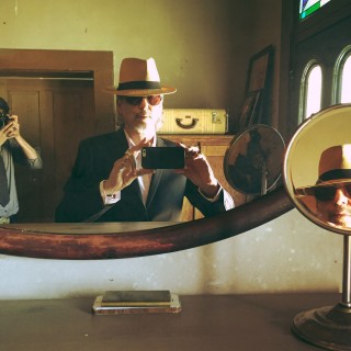 Howe Gelb, o άνθρωπος «δεκάδες συγκροτήματα» μιλά στην Popaganda