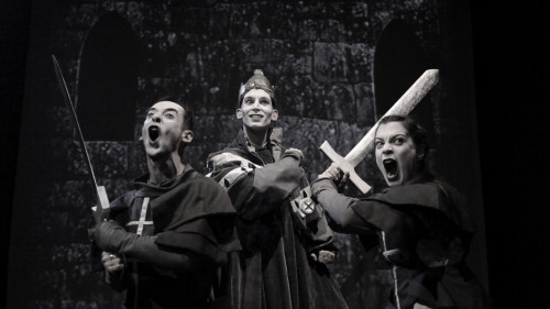 H παράσταση “Joan of mArc” είναι μια πρωτότυπη αφήγηση της γνωστής ιστορίας της Ζαν ντ’ Αρκ