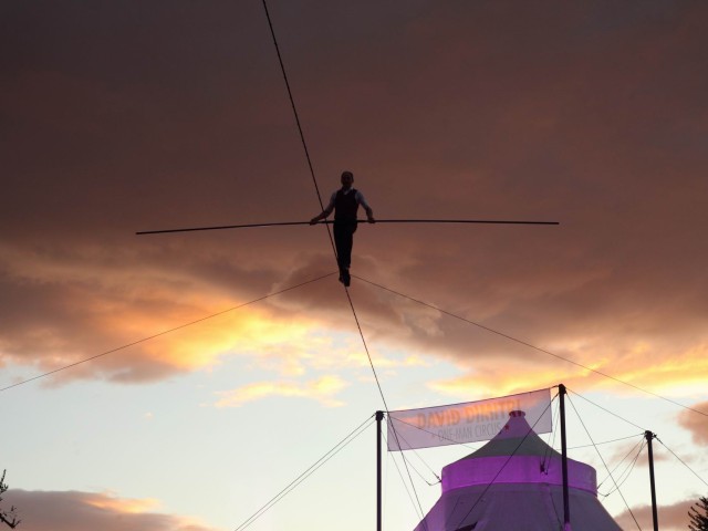 Ο David Dimitri θα περπατάει στον Φαληρικό ουρανό μέχρι και την ημέρα των Θεοφανίων