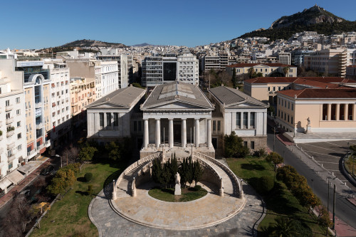 Η Εθνική Βιβλιοθήκη άρχισε την εντατική μετεγκατάσταση στο ΚΠΙΣΝ