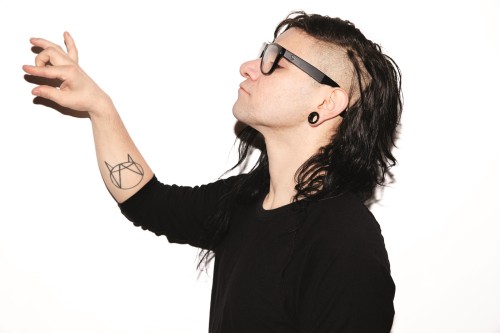 Ο Skrillex επανενώνεται με την παλιά του μπάντα στο κομμάτι “Make War”