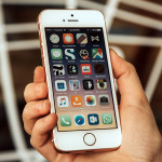 Χάκερς απειλούν να διαγράψουν εκατομμύρια iPhone, εκβιάζοντας λύτρα από την Apple