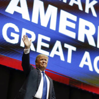 Η πρώτη προσφυγή στη δικαιοσύνη κατά του Τραμπ