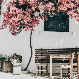 FAZ: Αύξηση ενδιαφέροντος για τις εξοχικές κατοικίες στην Ελλάδα