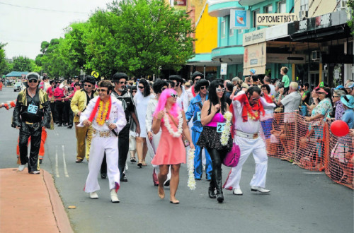 Περιμένοντας το «Έλβις Εξπρές» στο Σίδνεϊ