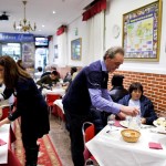 Σ’αυτό το εστιατόριο της Μαδρίτης πληρώνουν οι πλούσιοι και τρώνε οι φτωχοί