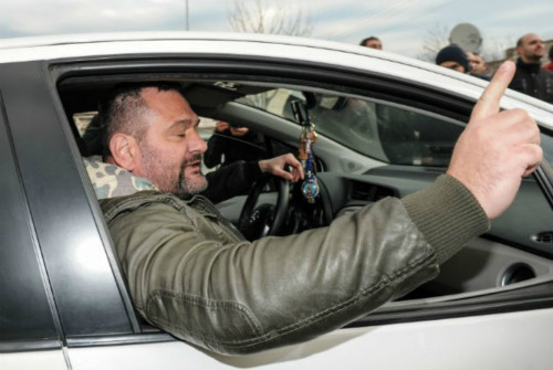 Ο Λαγός μαζί με ομάδα χρυσαυγιτών γρονθοκόπησαν δασκάλους και γονείς σε δημοτικό σχολείο