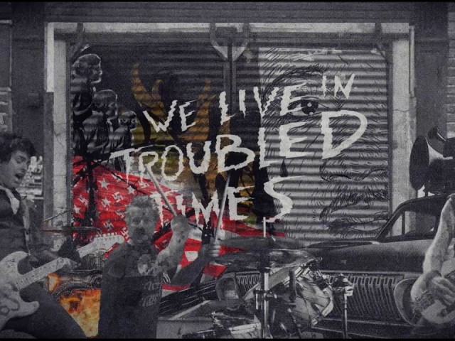 Οι Green Day έβγαλαν νέο βίντεο κλιπ κατά του Τραμπ