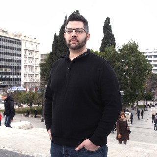 Είναι γιος τρομοκράτη. Κηρύττει την ειρήνη. Τον λένε Ζακ Εμπραχίμ. Αυτή είναι η ιστορία του.