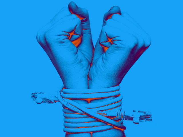 Ctrl-Alt-Delete: Τι Συμβαίνει στην Αθηναϊκή Μονάδα Απεξάρτησης από το Ίντερνετ;