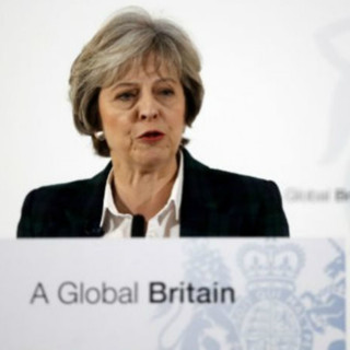 Τερέζα Μέι: «Ένα νέο αίσθημα αισιοδοξίας γέννησε η συμφωνία που επετεύχθη την Παρασκευή»