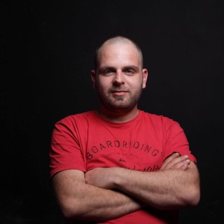 Ο Αλέξανδρος Καντζιλιέρης ψάχνει τα «Φαντάσματα του Ασπρόπυργου» και τα βοηθάει