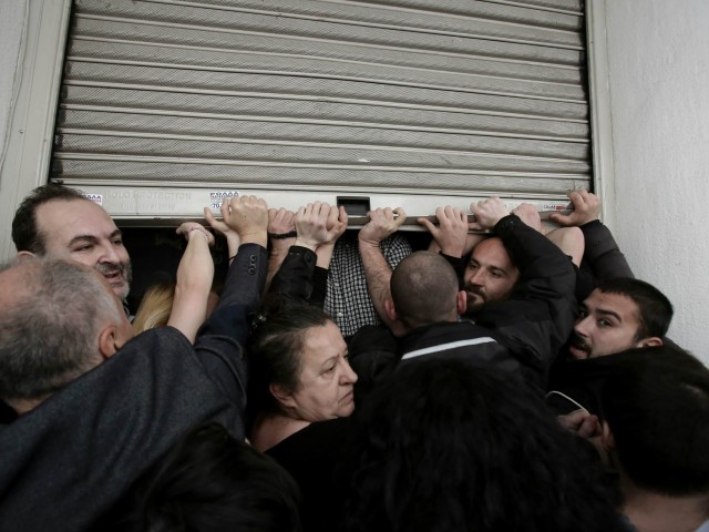 Ποιός έχει βαρεθεί να βλέπει αυτές τις εικόνες;