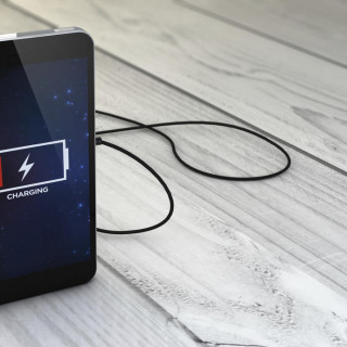 Εσείς το ξέρατε πως το roaming «σκοτώνει» τη μπαταρία του smartphone σας;