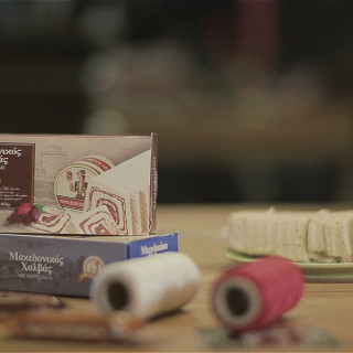 Κάποιος τους είπε #petaxartaeto, κι εκείνοι έστρωσαν τραπέζι… (ΒΙΝΤΕΟ)