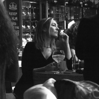 Η Τατιάνα Μουκάκου έγινε η Τζο από τις «Μικρές Κυρίες» σκαρφαλώνοντας σε ένα δέντρο