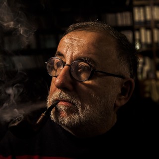 Θάνος Μικρούτσικος, de profundis