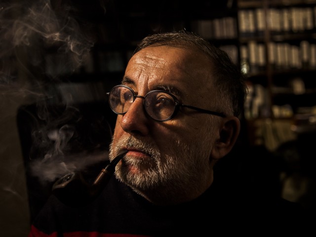 Θάνος Μικρούτσικος, de profundis