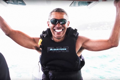 Ο Μπαράκ κάνει ζωάρα μετά από 8 χρόνια στον Λευκό Οίκο