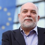 Τ. Χέντελ: Όχι στους όρους του ΔΝΤ για τα εργασιακά στην Ελλάδα