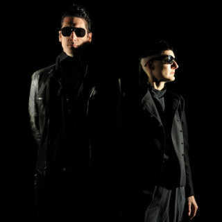 ADULT. – Detroit House Guests