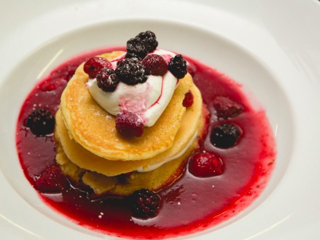 Τα μεσημέρια της Κυριακής γίνονται πιο νόστιμα στο Brown’s