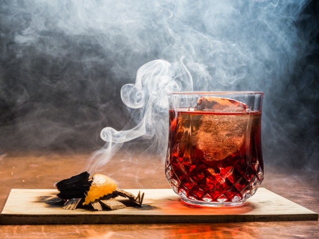 Με τον καινούριο του κατάλογο το Οdori βάζει αληθινές ιστορίες με βερμούτ στα ποτήρια μας