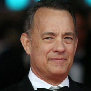 Ο Τομ Χανκς δωρίζει καφετιέρα στους δημοσιογράφους του Λευκού Οίκου