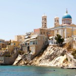 Η Σύρος πρώτη επιλογή για τις πασχαλινές διακοπές