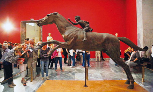 Σχεδόν 1000 νέες θέσεις εργασίας σε μουσεία