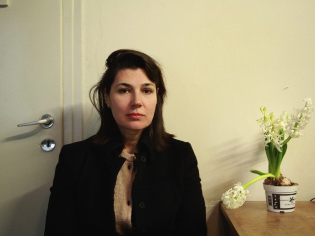 Έλενα Πέγκα: «Είμαστε λαός ξενομανής και βαθιά συντηρητικός. Πάντα υποτιμούμε και το νέο και το ελληνικό».  