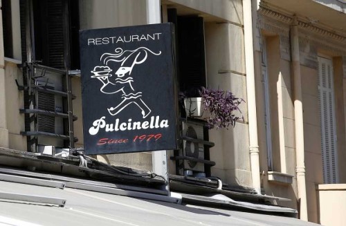 Ισπανία: Πάνω από 100 πελάτες άφησαν στα κρύα του λουτρού τον εστιάτορα