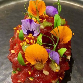 Nikkei Nomads: δύο σεφ ταξιδεύουν στις κουζίνες του κόσμου