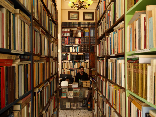 Πώς να διαβάζετε ένα βιβλίο την εβδομάδα