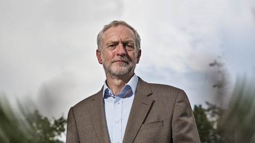 Xαιρετίζει την απόφαση της Τερέσα Μέι για πρόωρες εκλογές ο Κόρμπιν