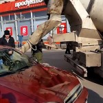 Γέμισε με τσιμέντο το αυτοκίνητο της συζύγου του γιατί άλλαξε το επώνυμό της