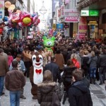 Το ωράριο των καταστημάτων για την εορταστική περίοδο