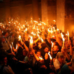 Εντάσεις εντός Βουλής για το Άγιο Φως