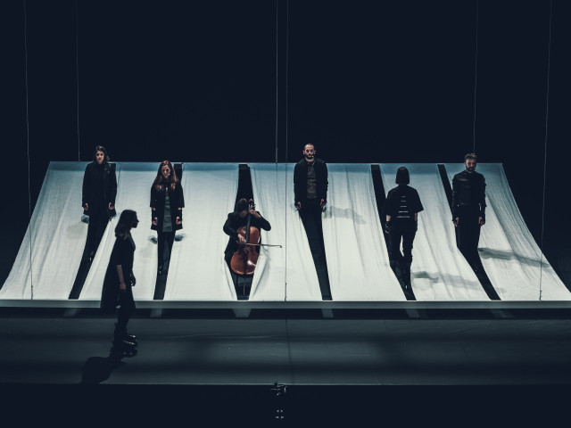 Η ομάδα Vasistas φέρνει τη Θεία Κωμωδία του Δάντη στη σκηνή της Στέγης