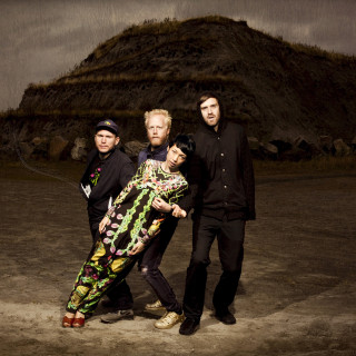 Little Dragon – Season High