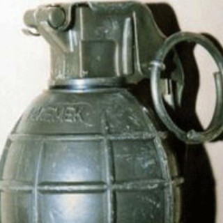 Χειροβομβίδα εντόπισε λουόμενος στην Κατερίνη