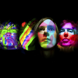 Of Montreal και Peter Hook στο Ejekt Festival