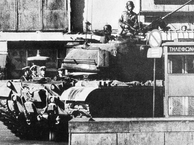 «Εσείς τι κάνατε το πρωινό της 21ης Απριλίου 1967;»