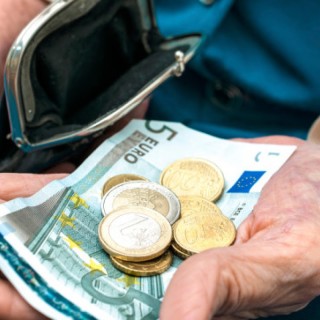 Εκδόθηκε η εγκύκλιος για τις μειωμένες συντάξεις