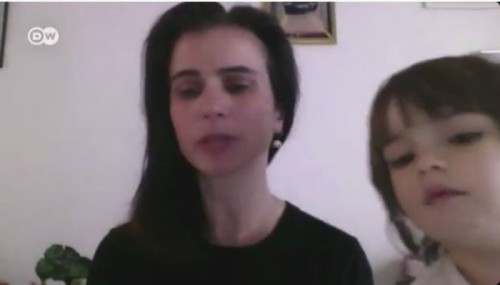 Viral: Αθηνά Vs παιδιά οικογένειας Robert Kelly