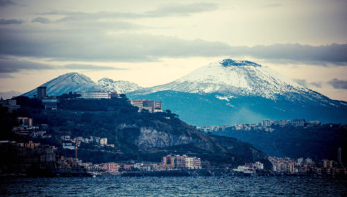 Αυξημένος ο κίνδυνος έκρηξης του υπερηφαιστείου των Φλεγραίων Πεδίων στην Ιταλία